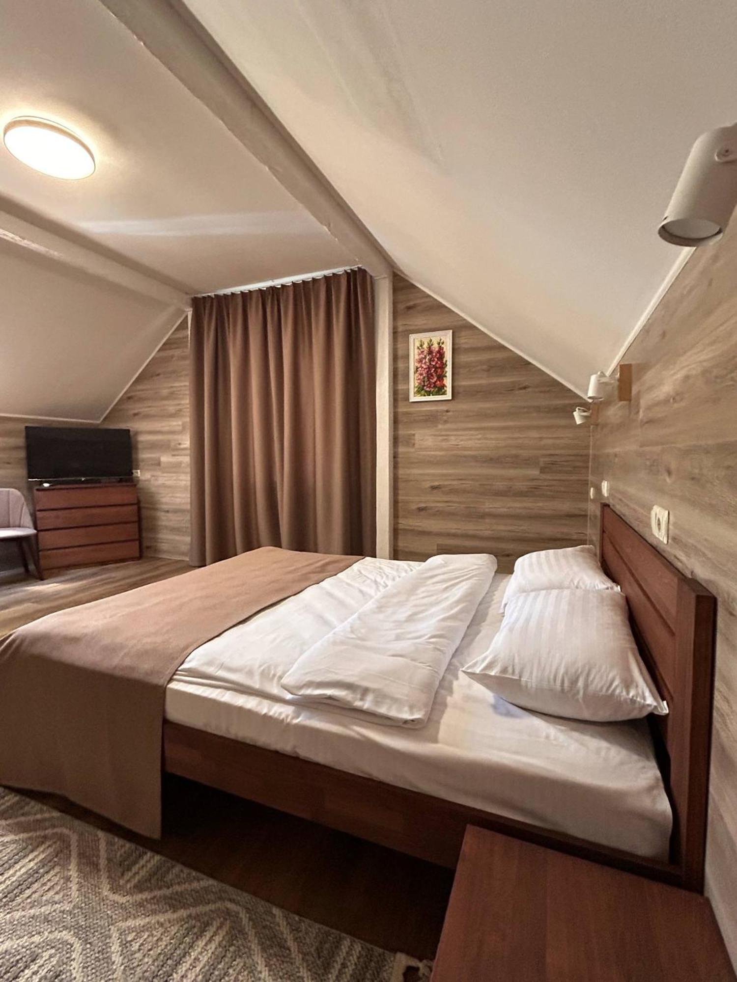 Ethno Complex Ukrayinske Selo Hotel Buzovaya Exterior photo